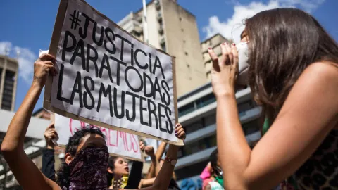Entre el espanto del feminicidio y la ternura de los pueblos en lucha