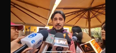  Continua la llegada de turistas a Tepoztlán pese a los incendios registrados