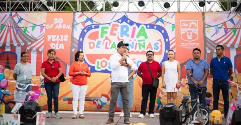 En Axochiapan, celebran en grande a niños y niñas 