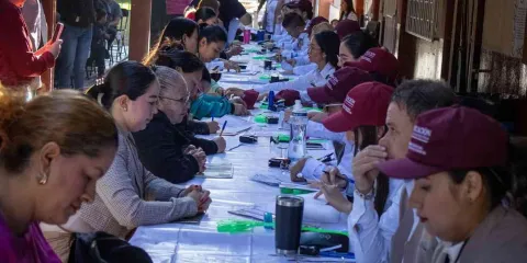 Su pago está listo, llaman a jóvenes a recoger tarjeta de becas del bienestar
