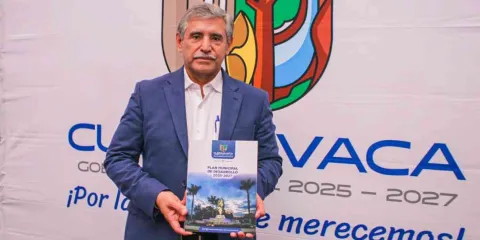 Ayuntamiento de Cuernavaca entrega plan municipal de desarrollo 2025-2027 al Congreso del Estado