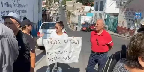 Aclara Urióstegui que la poca presión de agua es por obras en la red hidráulica