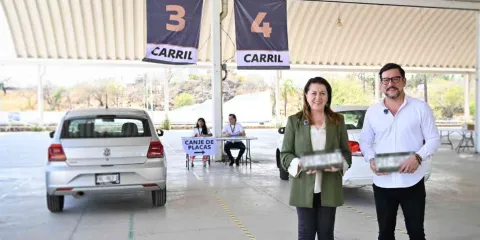 Anuncia MGS la entrega de placas de circulación