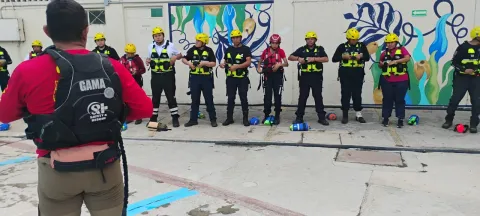 Capacitan a personal de emergencias de Cuautla en "primer respondiente en aguas rápidas" 
