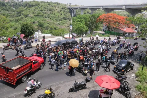Despiden familiares a Adrián Argueta repartidor de DiDi asesinado en Cuernavaca 