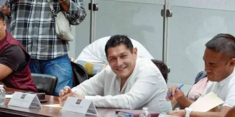 Jesús Corona Damián, con cuentas pendientes