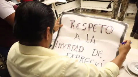 Ley censura