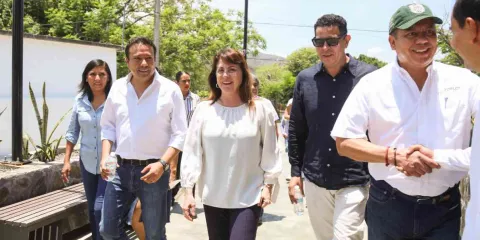 Transforma González Saravia la vida de las familias en Xochicalco con pozo de agua