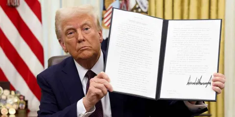 Más aranceles, amenaza Trump