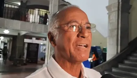 Reparan carretera de Xochitlán en Yecapixtla tras derrumbe ocurrido en la zona