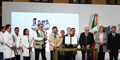 Firma Sheinbaum decreto para incorporar al IMSS Bienestar al Régimen Ordinario del Seguro Social