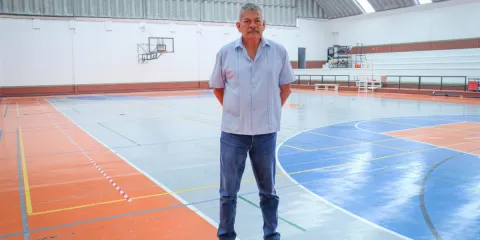 Arturo “La Rana” Hernández visitó el gimnasio de Cuernavaca que lleva su nombre.