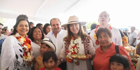 Mezcal de Morelos recibe reconocimiento de origen