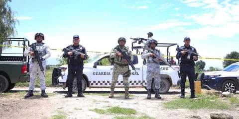 Lucha abierta vs. huachicol
