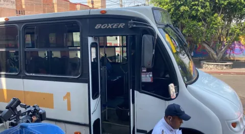 Buscará FEUM instalar videocámaras en el transporte público que ingresa al campus universitario 
