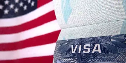 Miles de dólares por visas para EU