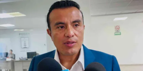 Emplaza juez al Congreso para despenalizar aborto