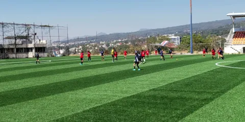 Alumnos, comenzaron actividad talleres deportivos UAEM 2025. 