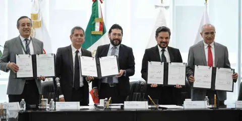 Firman IMSS y SNTSS Contrato Colectivo con aumento del 8.1% en salario y prestaciones