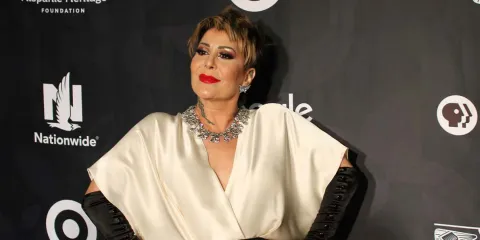 Alejandra Guzmán regresa al quirófano por complicaciones derivadas de biopolímeros