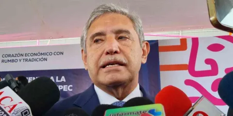 Anuncia JLUS reunión con Urrutia tras la aparición de narcomantas