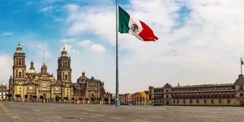 La república de los espejos rotos 