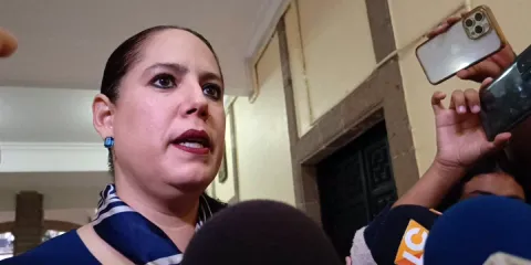 SEP Morelos confirma que los pagos de aguinaldo a trabajadores del COBAEM y Conalep están garantizados, asegura Karla Aline Herrera Alonso.