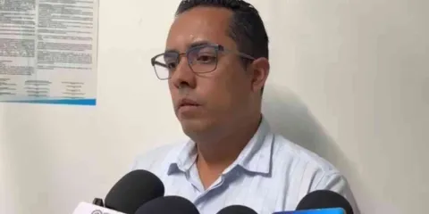 Solicita sindicato legislativo, incremento salarial del 8%