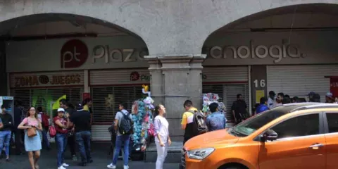 En Plaza de la Tecnología encuentra Seprac teléfonos celulares robados