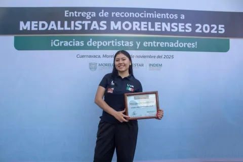 Viviana Athenea González Pérez, seleccionada nacional de taekwondo