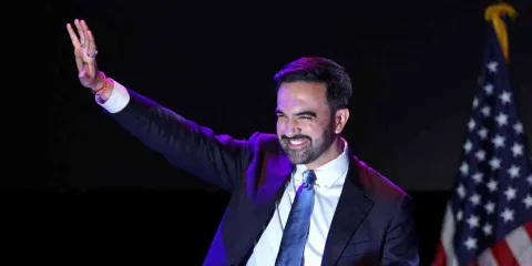 Una pizca de esperanza recorre Estados Unidos, y su nombre es Zohran Mamdani.