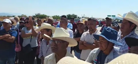 Por incumplimiento de pagos, ejidatarios amenazan con bloquear autopista Siglo XXI