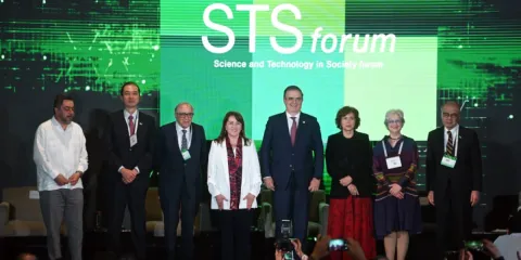El Innovafest LATAM 2025 atrajo el interés de cuatro empresas tecnológicas para invertir en Morelos, destacando una firma de aerogeneradores. Autoridades prevén reuniones formales en tres semanas.
