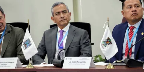 El fiscal de Morelos, Fernando Blumenkron, afirmó que está dispuesto a comparecer trimestralmente y detalló las prioridades de la FGE para 2026, incluyendo la creación de una fiscalía especializada y el fortalecimiento de la atención a víctimas.