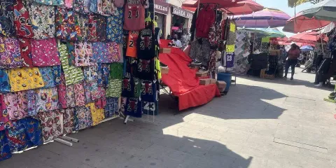 Autoridades refuerzan seguridad y orden en Cuautla con ordenamiento de giros negros y comercio informal rumbo al Mundial de Fútbol.