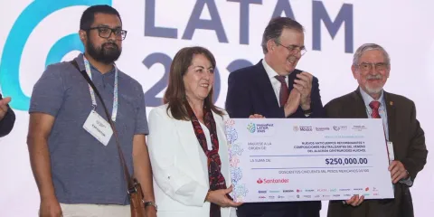 Morelos consolida liderazgo en ciencia e innovación: clausuran STS Forum y entregan Premios a la Innovación en el InnovaFest LATAM 2025