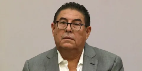 •	El “güero” Mercado