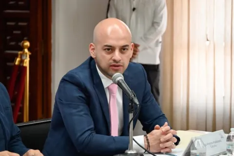 Gobierno de Morelos pide justificar escoltas de la Guardia Nacional a funcionarias de Cuautla y reitera respaldo total a periodistas agredidos.