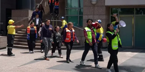 La SEP Morelos anunció la revisión estructural de más de 2 mil 800 escuelas del IEBEM, tras protestas por daños en planteles afectados por sismos.