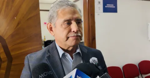 El alcalde de Cuernavaca, José Luis Urióstegui Salgado, se pronunció a favor de la creación del Instituto Estatal de Pensiones y Jubilaciones, al considerar que ayudará a mejorar las finanzas del estado.