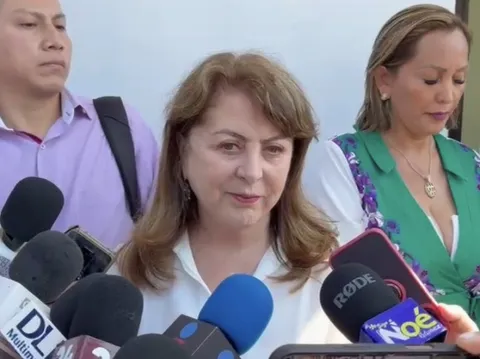 La gobernadora Margarita González Saravia informó que ya se trabaja en una iniciativa para modificar artículos transitorios de la Ley del Servicio Civil de Morelos y garantizar derechos laborales.
