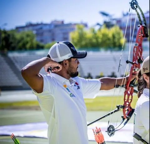 Máximo Méndez, arquero morelense, fue reconocido por World Archery Americas como el mejor de América Sub 21 en arco compuesto.