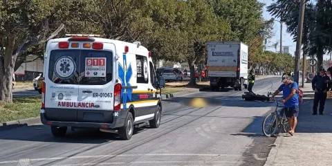 Muere motociclista en fatal accidente sobre la carretera Cuernavaca-Cuautla, en Jiutepec