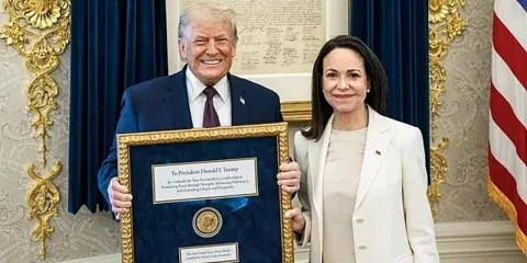 El Nobel, el poder y el mensaje