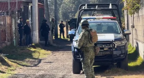 Una mujer fue encontrada sin vida con un disparo en la cabeza en Tres Marías, Huitzilac; la Fiscalía de Morelos inició investigación por homicidio.