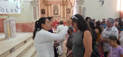 Con la imposición de ceniza en la parroquia de Santiago Apóstol, inició la Cuaresma en Cuautla, periodo de reflexión rumbo a la Semana Santa.