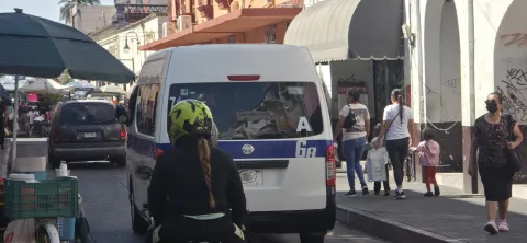 La Ruta 6A de Tetelcingo redujo de 40 a 25 unidades en circulación ante la baja movilidad, lo que afectó la captación de pasaje este lunes.