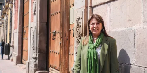 Margarita González Saravia asiste a ceremonia por el 109 aniversario de la Constitución Mexicana