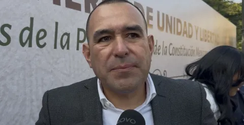 El diputado Agustín Alonso propone reformar la Constitución para impedir que evasores fiscales accedan a cargos públicos de elección popular.