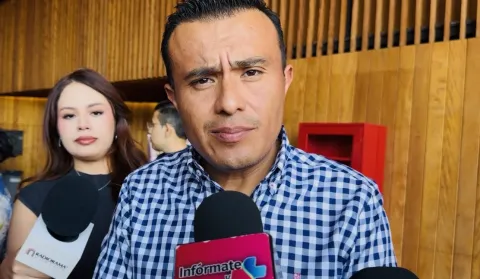 Isaac Pimentel afirmó que la presencia de Margarita González Saravia en el Congreso para entregar su informe demuestra transparencia y rendición de cuentas en Morelos.